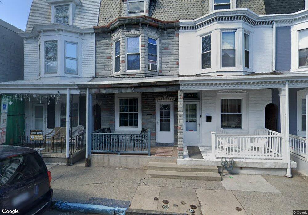 738 Mulberry St, Reading, PA 19604 - photo 1