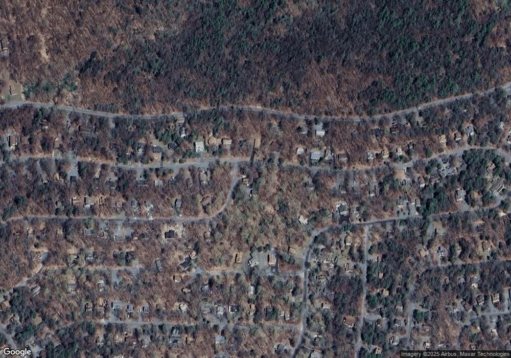 70 Wallenpaupack Dr, Lake Ariel, PA 18436 - photo 1