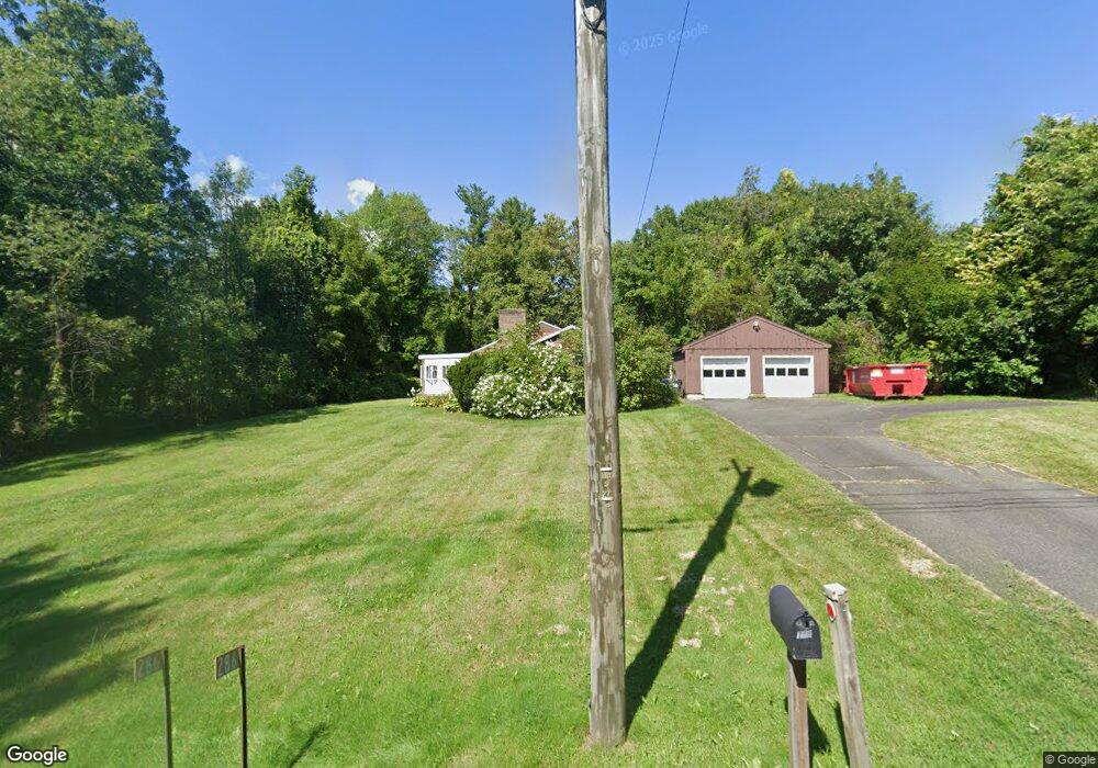 286 Pomeroy Ln, Amherst, MA 01002 - photo 1