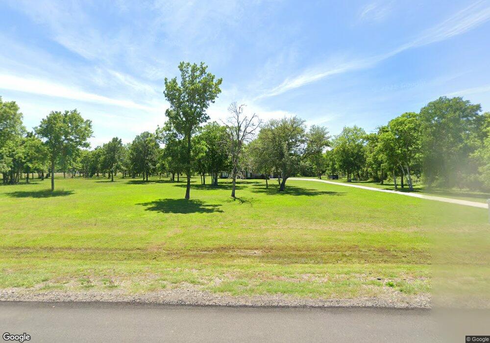 2903 Oakwood Shores Dr, Richwood, TX 77515