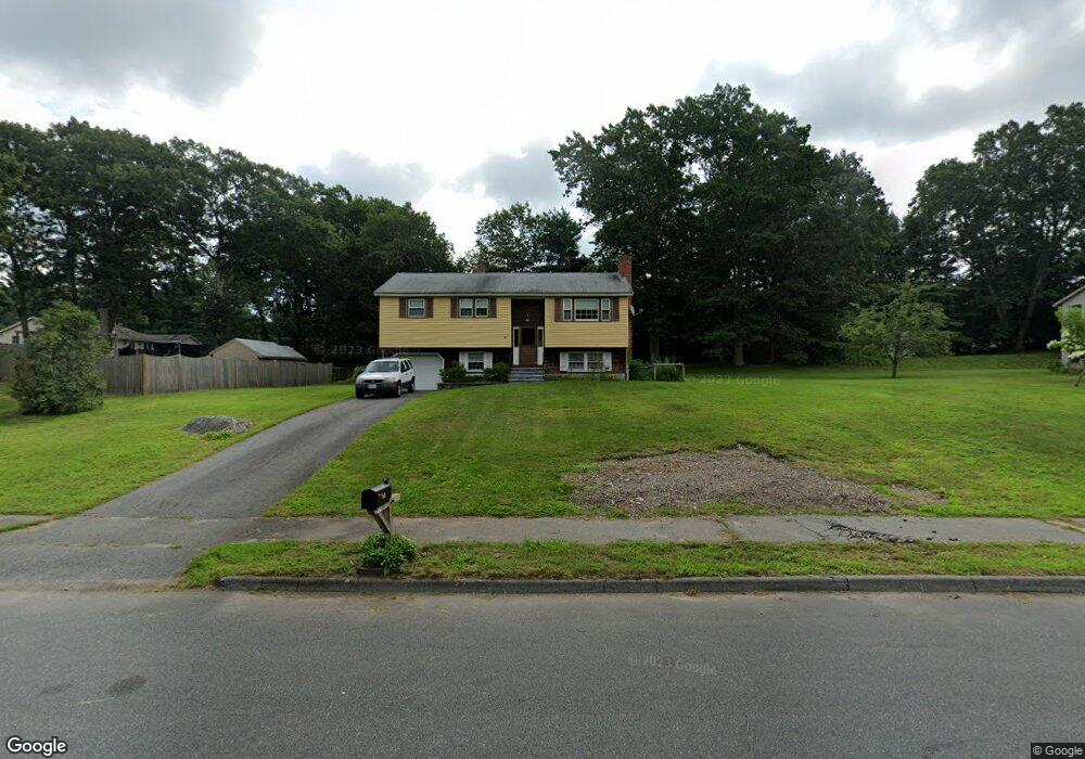 28 Lucaya Cir, Wilmington, MA 01887 - photo 1