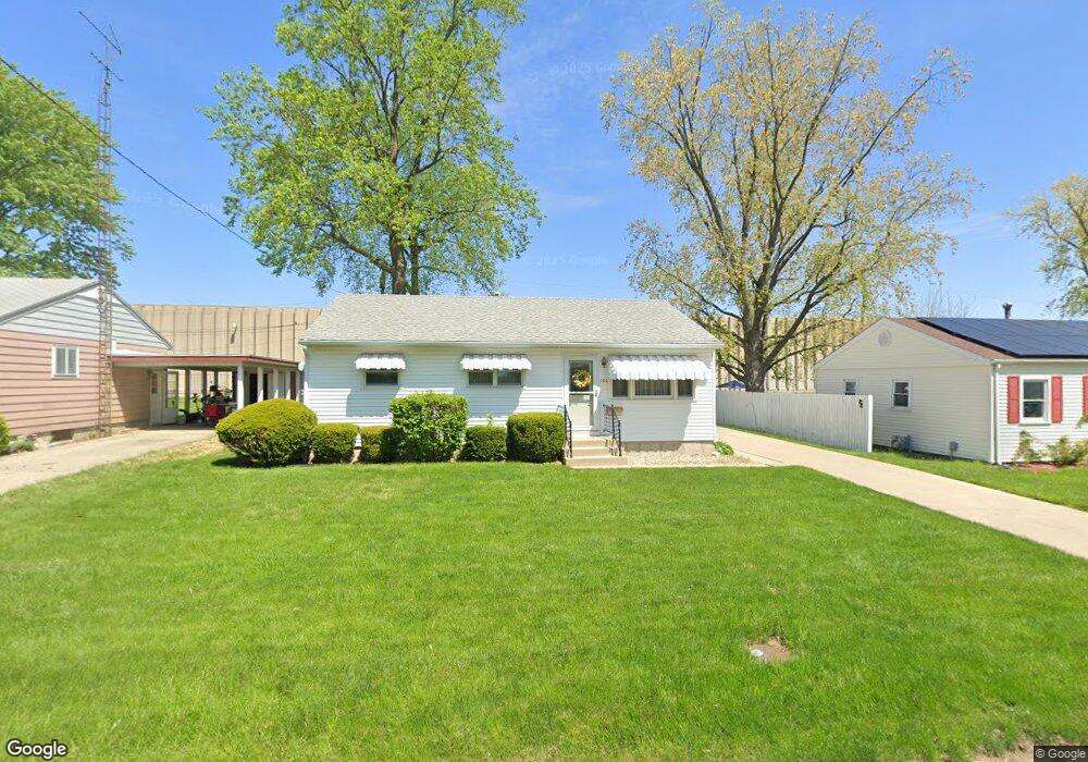 196 Welch Dr, Lincoln, IL 62656 - photo 1