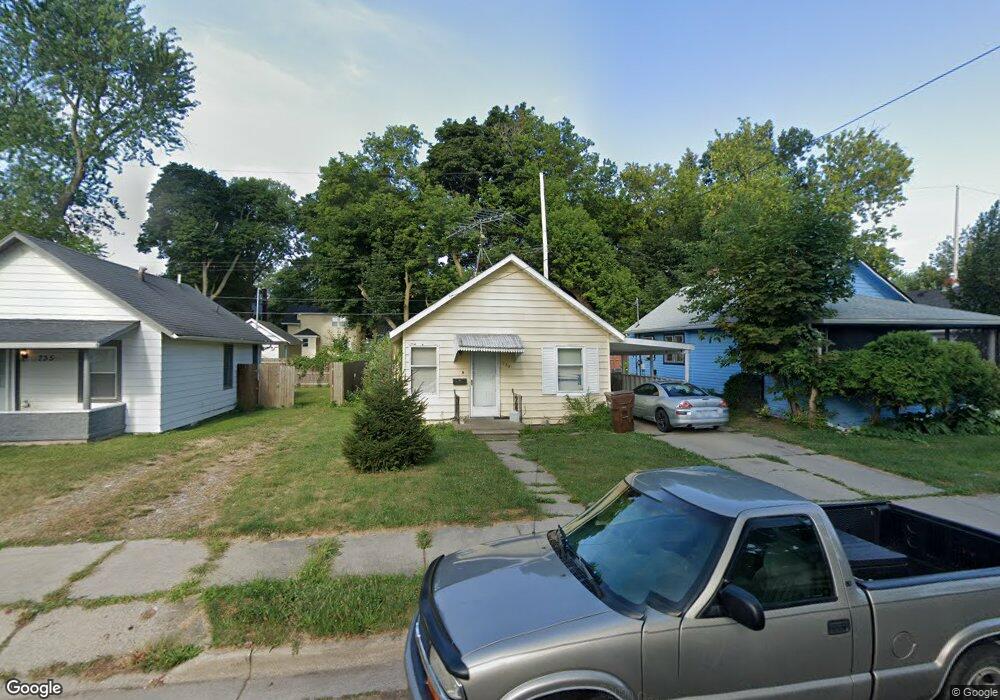 739 Cawood St, Lansing, MI 48915 - photo 1