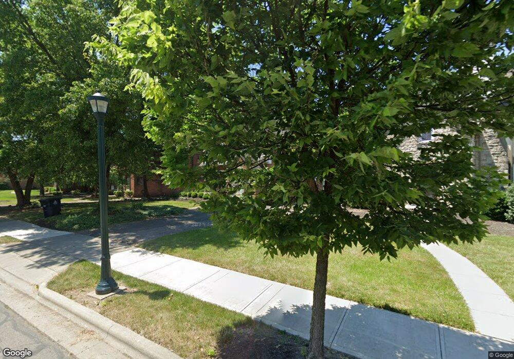 691 Sheridan Ave, Columbus, OH 43209 - photo 1