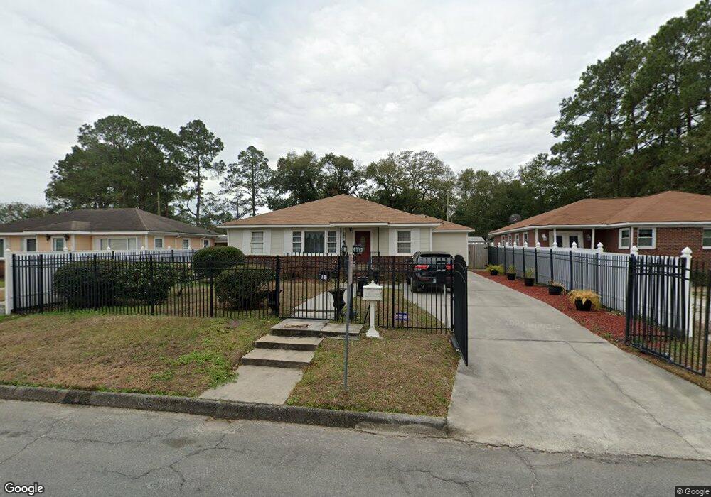 1603 E 36th St, Savannah, GA 31404 - photo 1