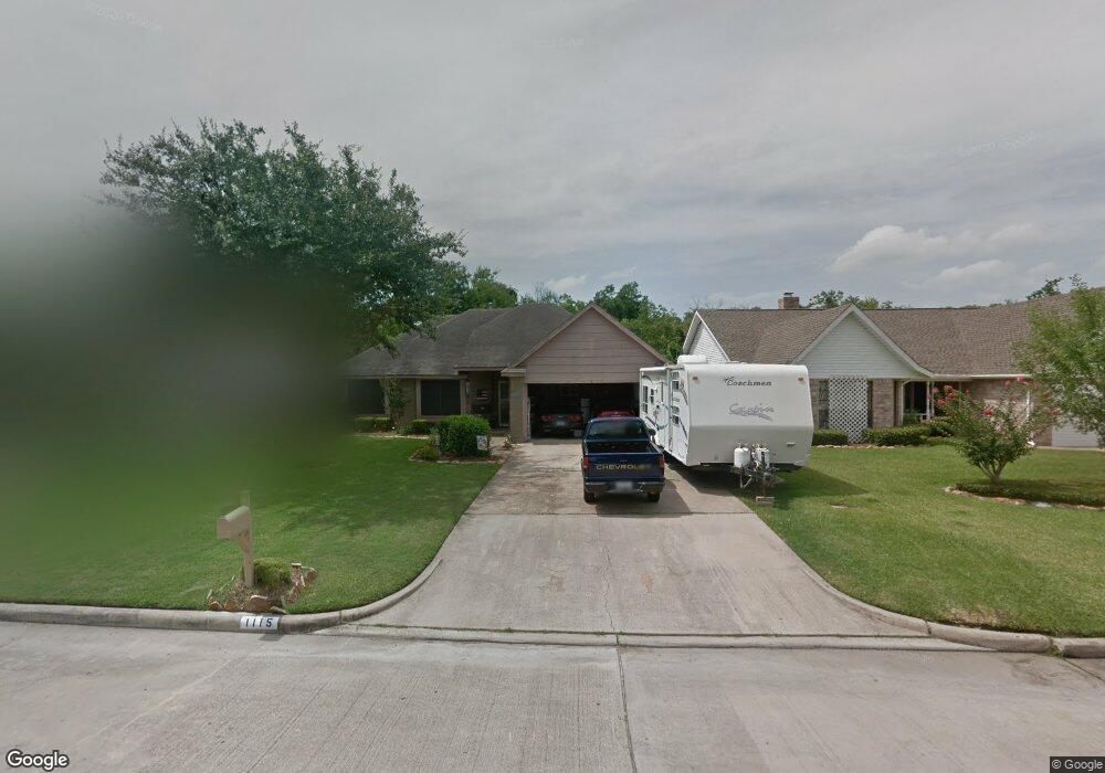 1115 Westglen Dr, Alvin, TX 77511 - photo 1