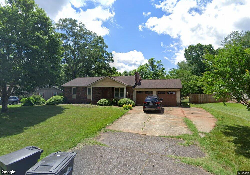 418 Chestnut Ln, Statesville, NC 28625 - photo 1