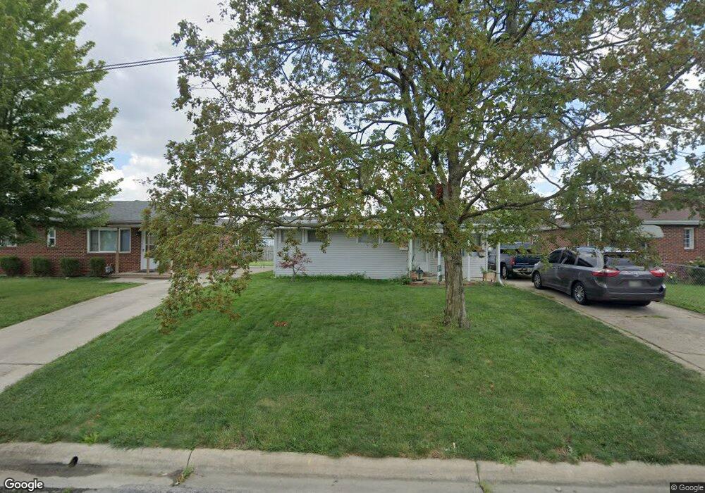 646 Scriven Ave, Columbus, OH 43228 - photo 1