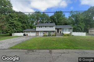 10 Jay St, Harrington Park, NJ 07640