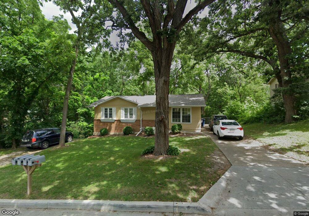 32 E Pleasant View Dr, Des Moines, IA 50315 - photo 1