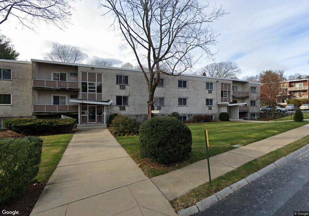 6 Jacqueline Rd unit D, Waltham, MA 02452 - photo 1