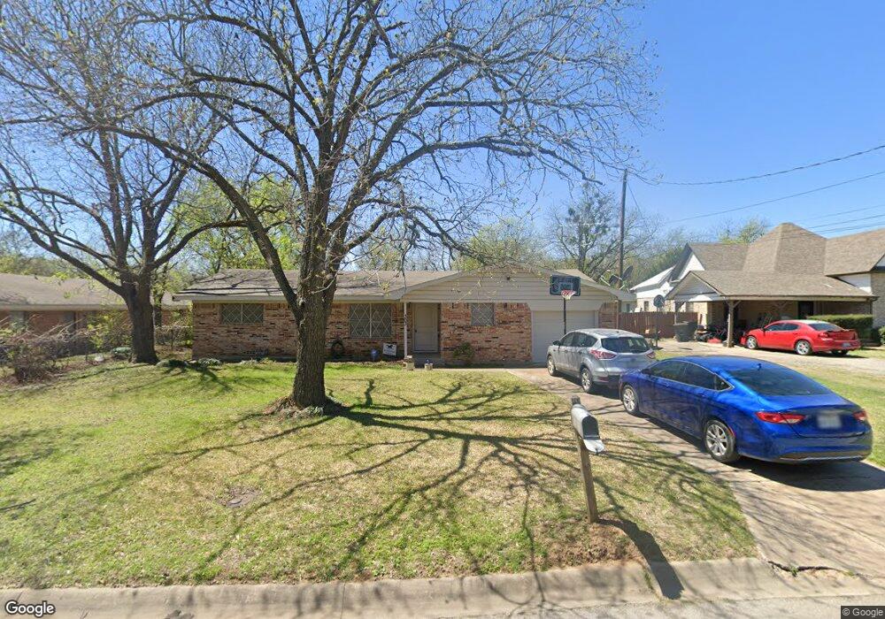 303 Glen Rose Ave, Cleburne, TX 76033 - photo 1