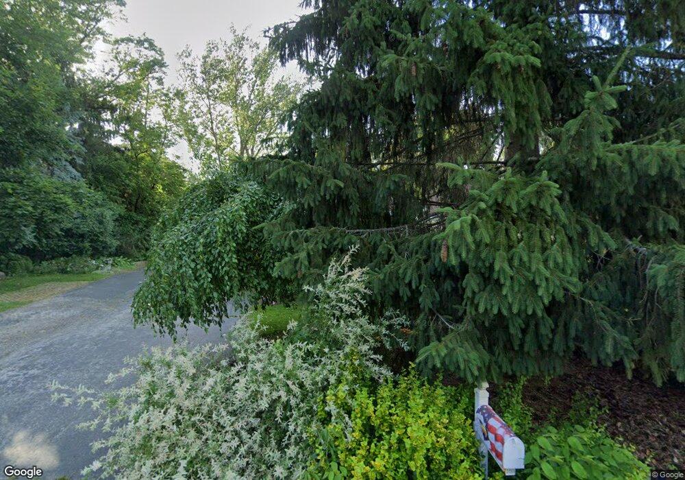 2055 Hawthorne Dr, Elm Grove, WI 53122 - photo 1