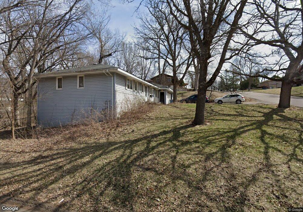 15318 Skyview Dr, Minnetonka, MN 55345 - photo 1