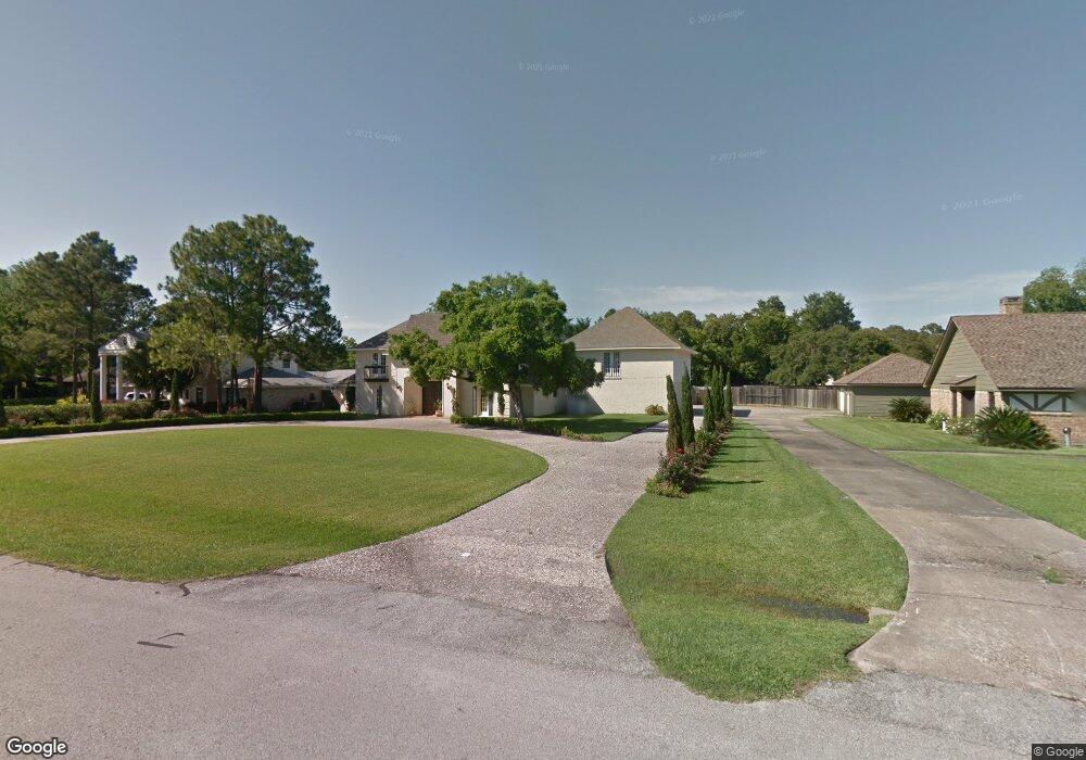 2103 Butler Dr, Friendswood, TX 77546 - photo 1