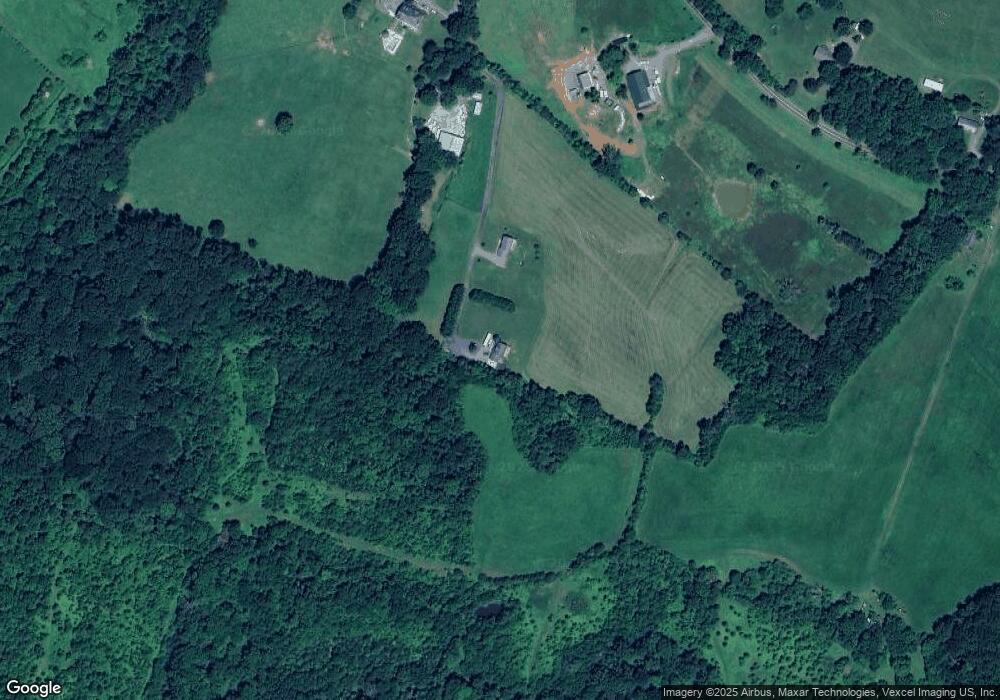 10105 Oliver Farm Rd, Warrenton, VA 20186 - photo 1