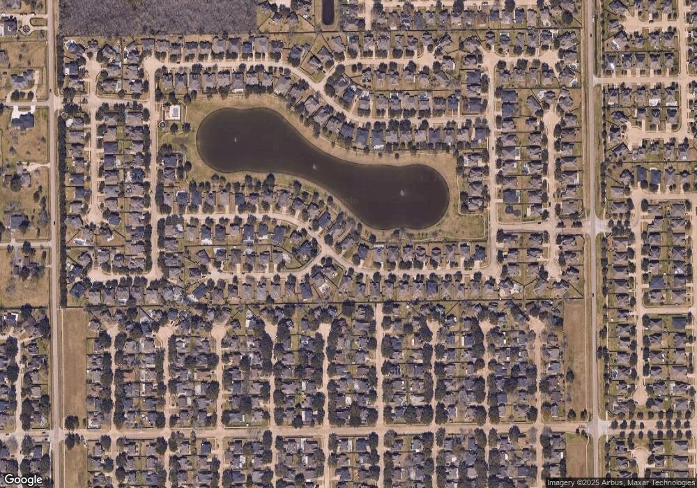 4609 Lakefront Terrace Dr, Pearland, TX 77584 - photo 1