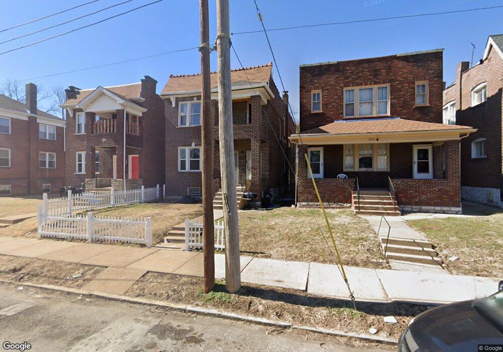 3929 N Taylor Ave, Saint Louis, MO 63115 - photo 1
