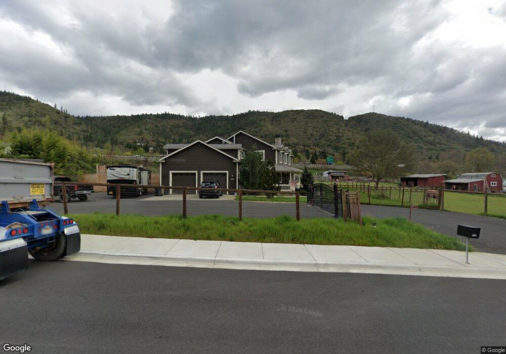 1533 NE 10th St, Grants Pass, OR 97526 - photo 1