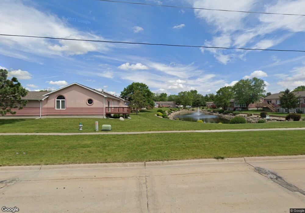 1901 W 18th St unit A7, Cedar Falls, IA 50613 - photo 1