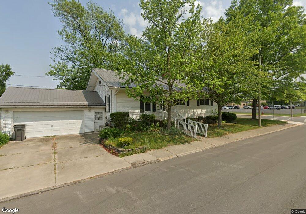 702 E Marion St, Nappanee, IN 46550 - photo 1