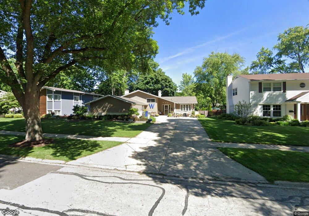 29 Sylvia Ln, Naperville, IL 60540 - photo 1