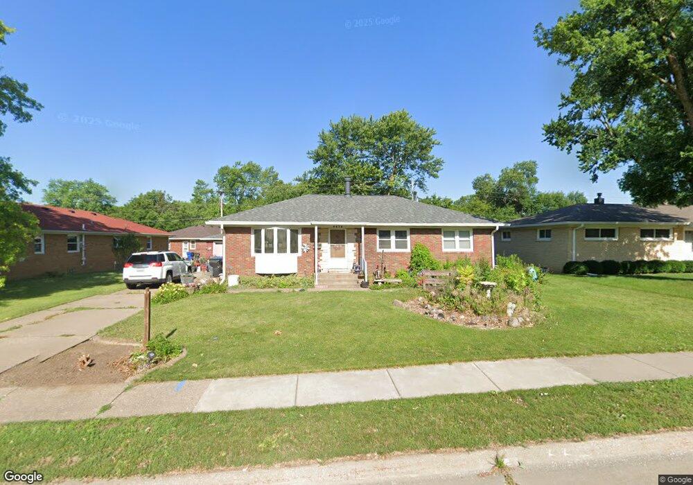 3614 N Pine St, Davenport, IA 52806 - photo 1