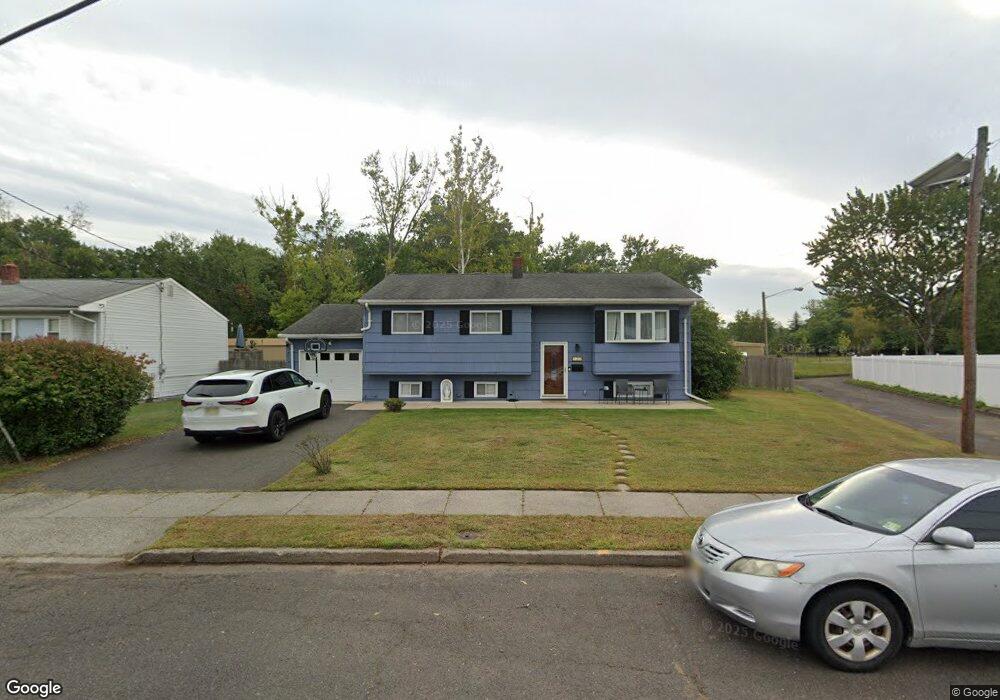 127 Lee Dr, Middlesex, NJ 08846 - photo 1