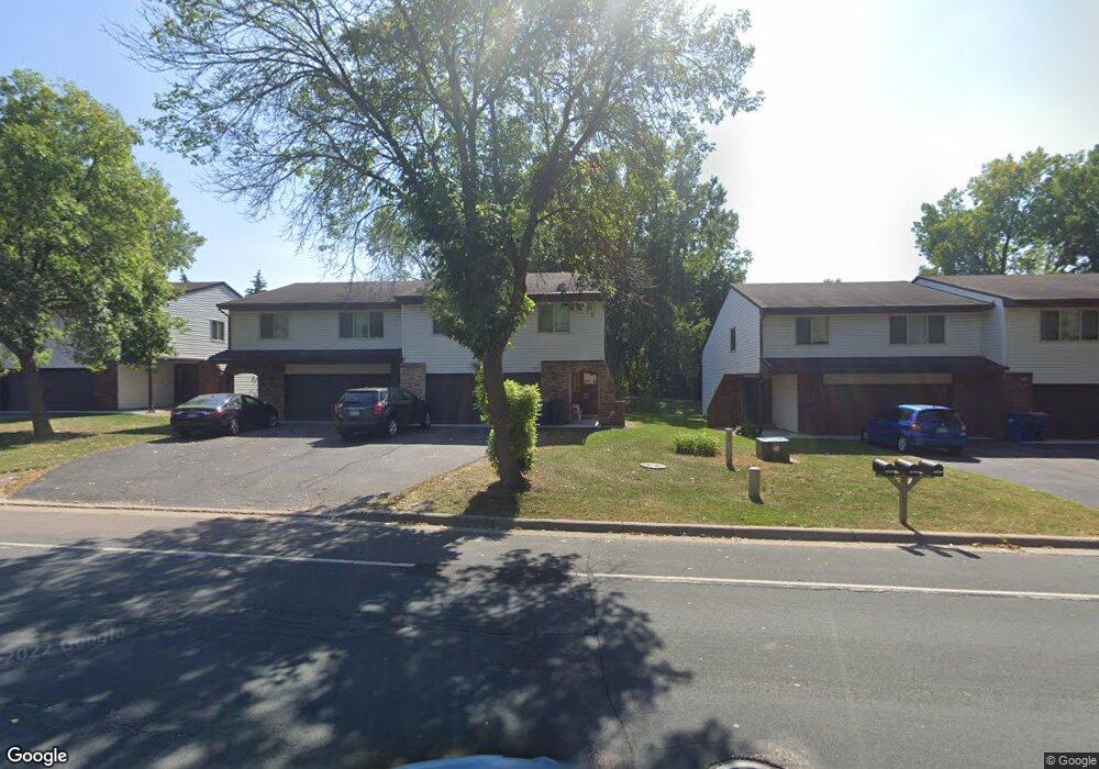 12061 62nd Place N, Maple Grove, MN 55369 - photo 1