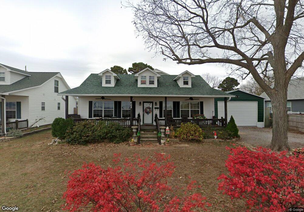 602 E Elm Ave, Eufaula, OK 74432 - photo 1