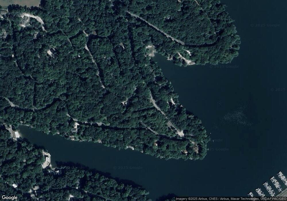 1071 Fox Ln, Hide A Way Hills, OH 43107 - photo 1