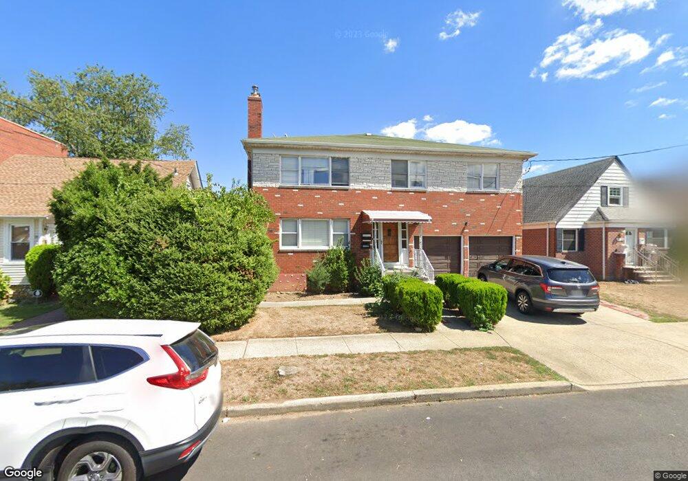 8415 263rd St unit 2, Floral Park, NY 11001 - photo 1