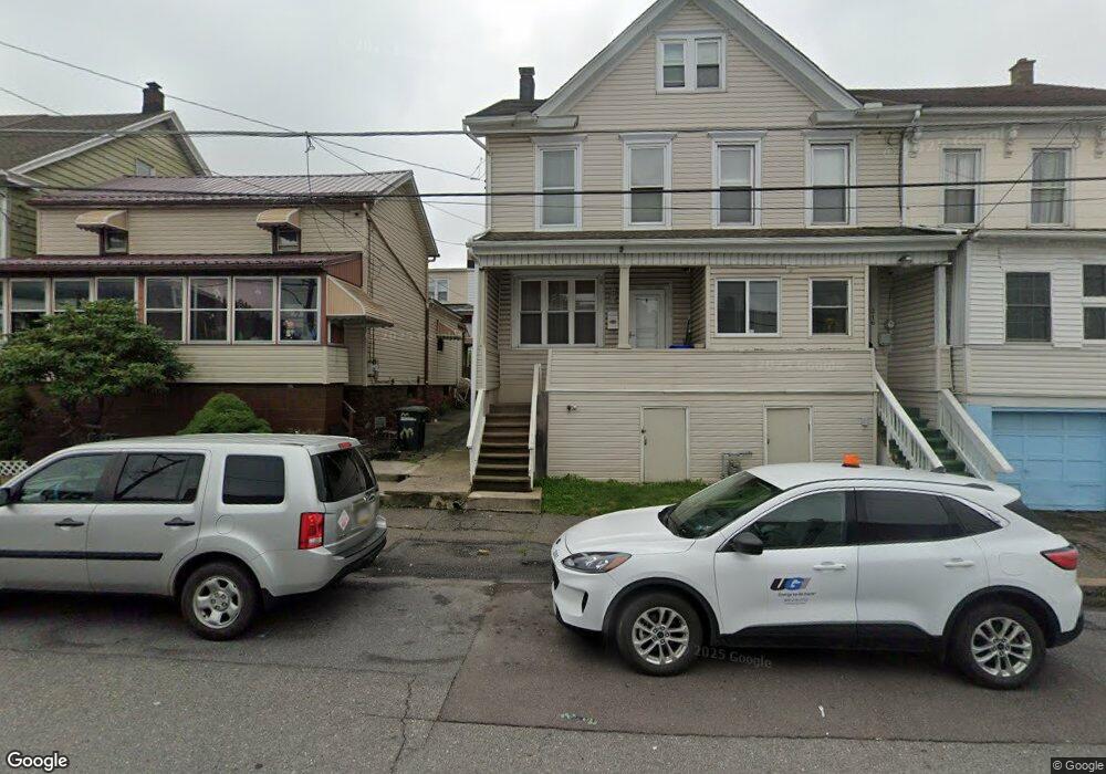 218 E Mine St, Hazleton, PA 18201 - photo 1