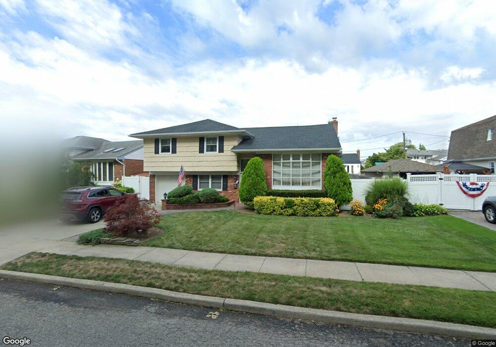 320 Ribbon St, Franklin Square, NY 11010 - photo 1