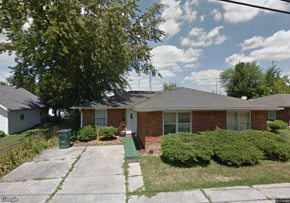 208 E Davidson St, Muncie, IN 47303 - photo 1