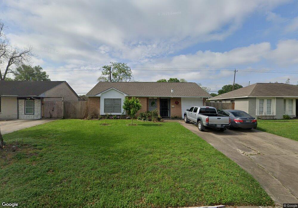 5729 Mackinaw St, Houston, TX 77053 - photo 1