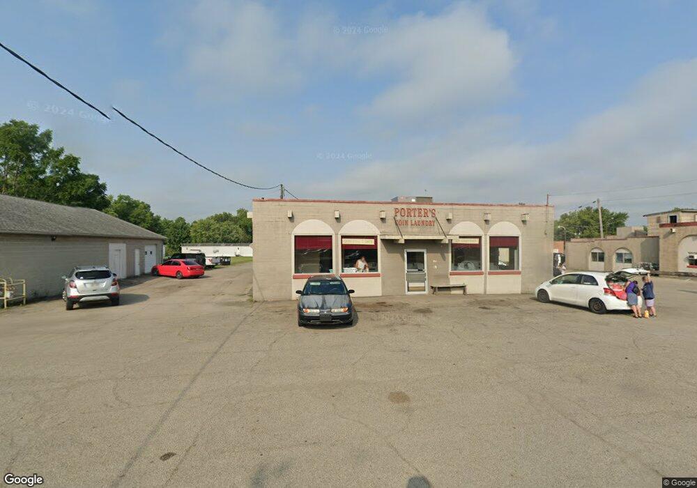 1175 N Court St, Circleville, OH 43113 - photo 1