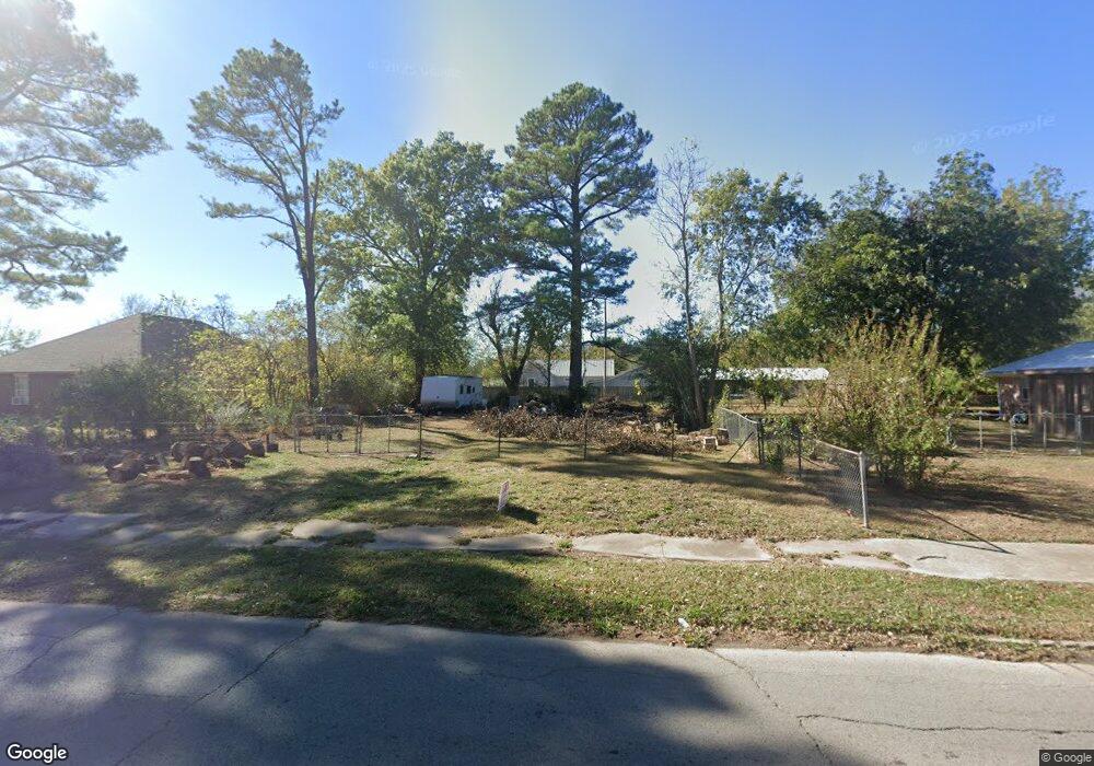 1204 N Oklahoma Ave, Okmulgee, OK 74447 - photo 1