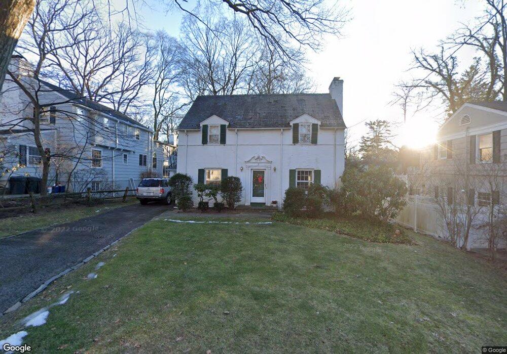 8 Sycamore St, Bronxville, NY 10708 - photo 1