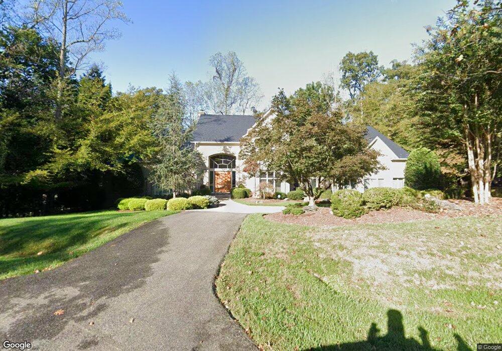 10031 Avenel Farm Dr, Potomac, MD 20854 - photo 1