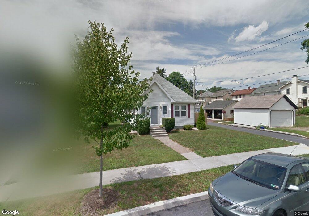 19 Maple Ave, Hershey, PA 17033 - photo 1