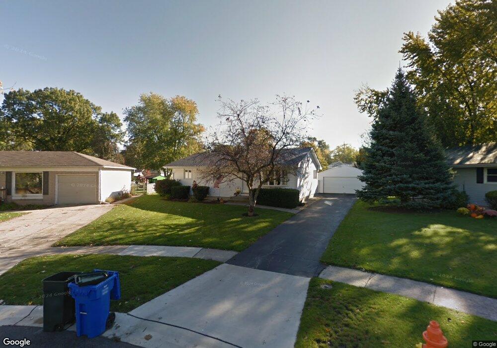 238 S Chase Dr, Crown Point, IN 46307 - photo 1