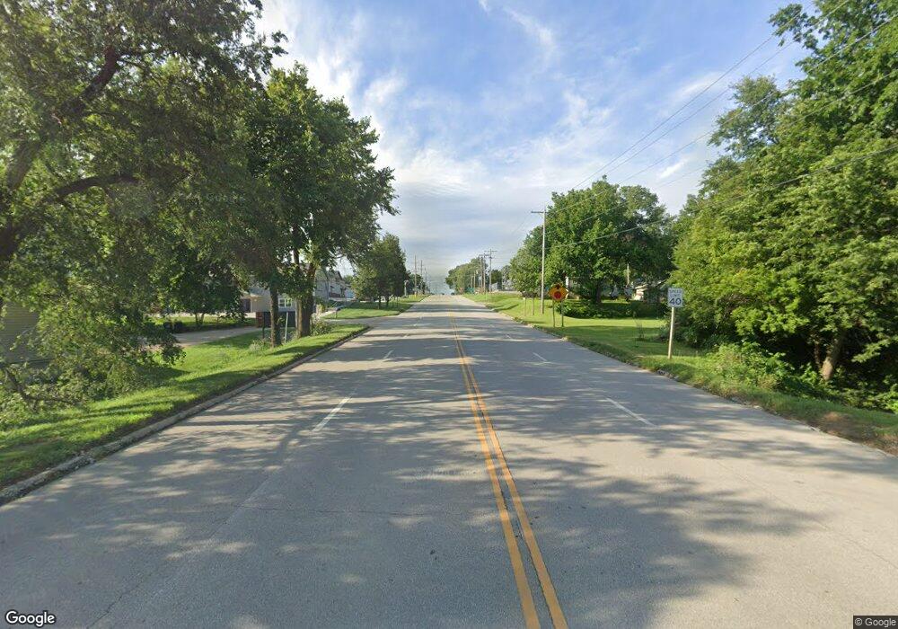 315 Walnut St, Oskaloosa, KS 66066 - photo 1