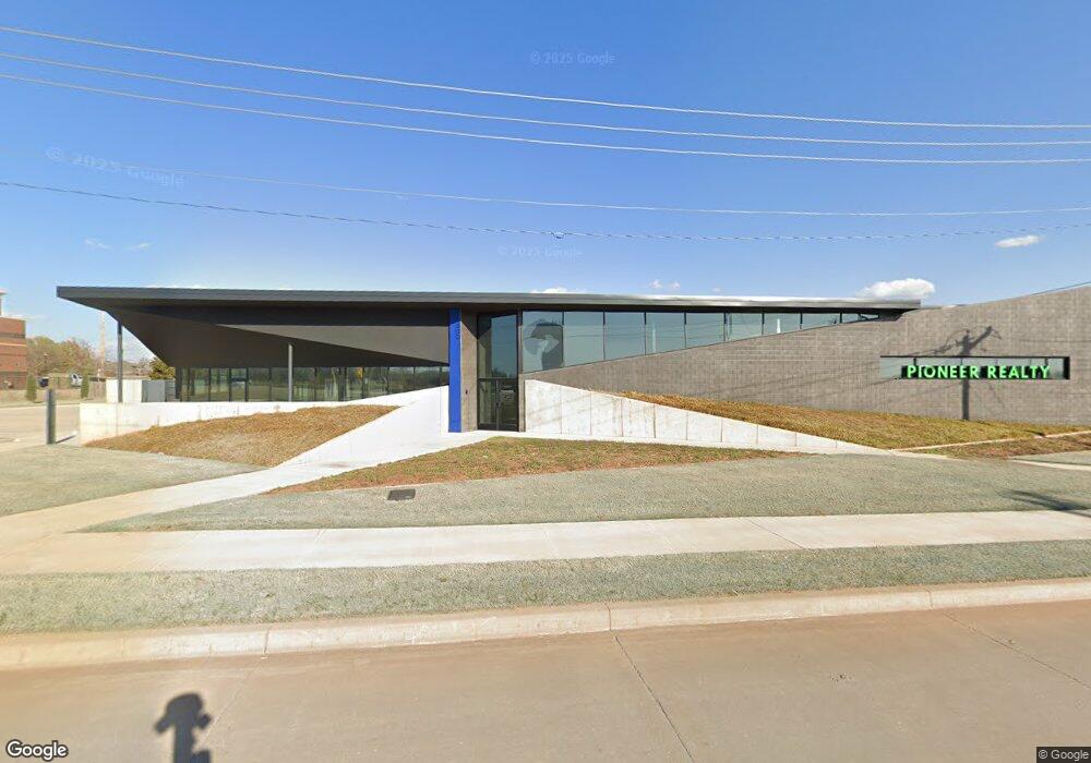 1300 N Bryant Ave, Moore, OK 73160 - photo 1