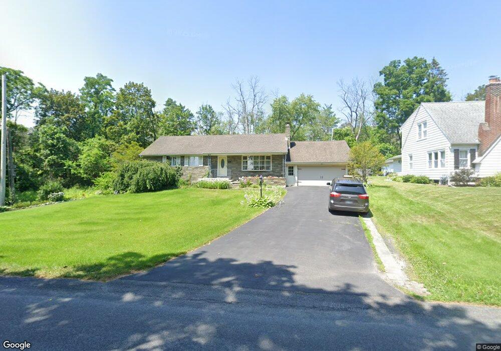 1115 Hedgewood Ln, Schenectady, NY 12309 - photo 1