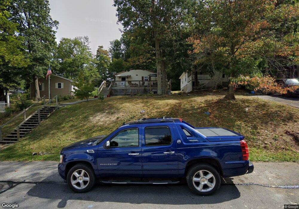 324 S Elkin Ave, Waynesboro, VA 22980 - photo 1