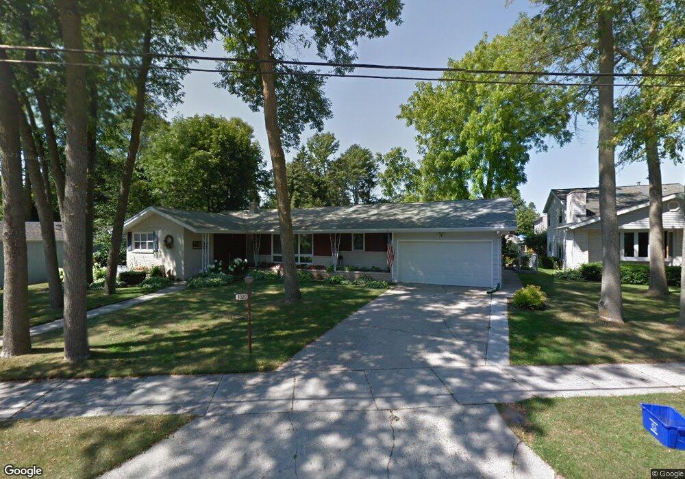 3020 Monroe St, Two Rivers, WI 54241 - photo 1