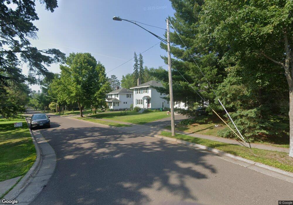 1917 Vermilion Rd, Duluth, MN 55803 - photo 1