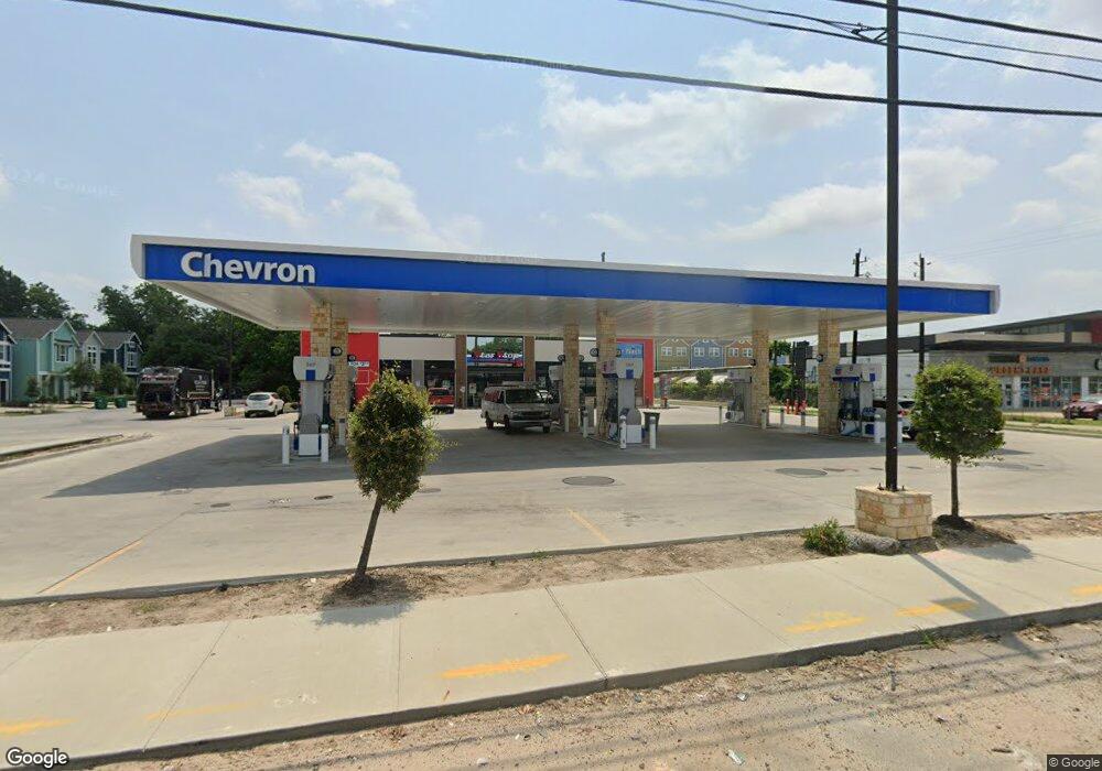 2440 N Shepherd Dr, Houston, TX 77008 - photo 1