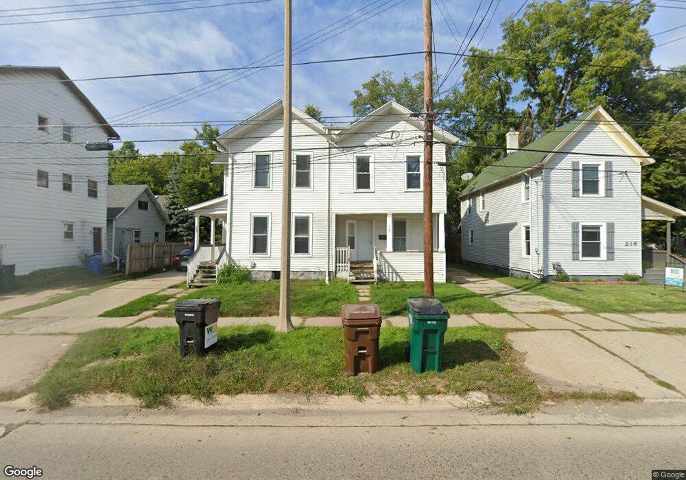 220 W Oakland Ave, Lansing, MI 48906 - photo 1